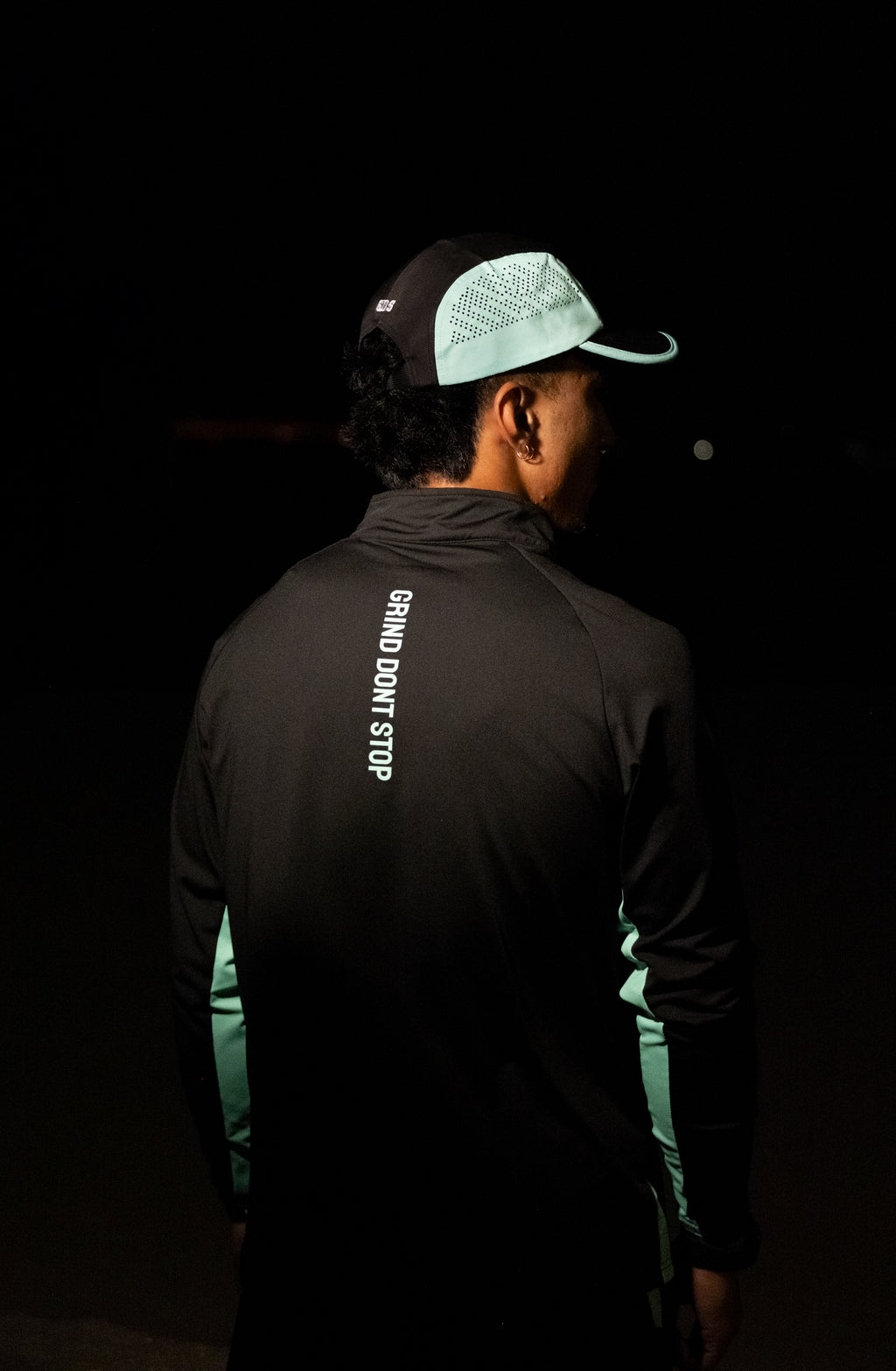 GDS QUARTER ZIP