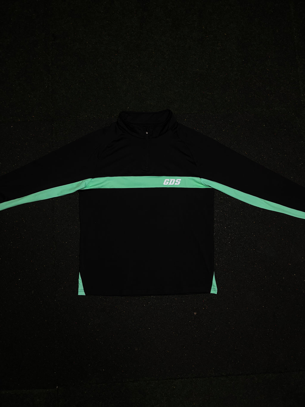 GDS QUARTER ZIP
